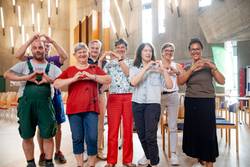 Quelle: Alexander Grüber Das Team von der Begegnungskirche Rheinau bewirbt sich für einen der RheinNeckar HeldenAwards